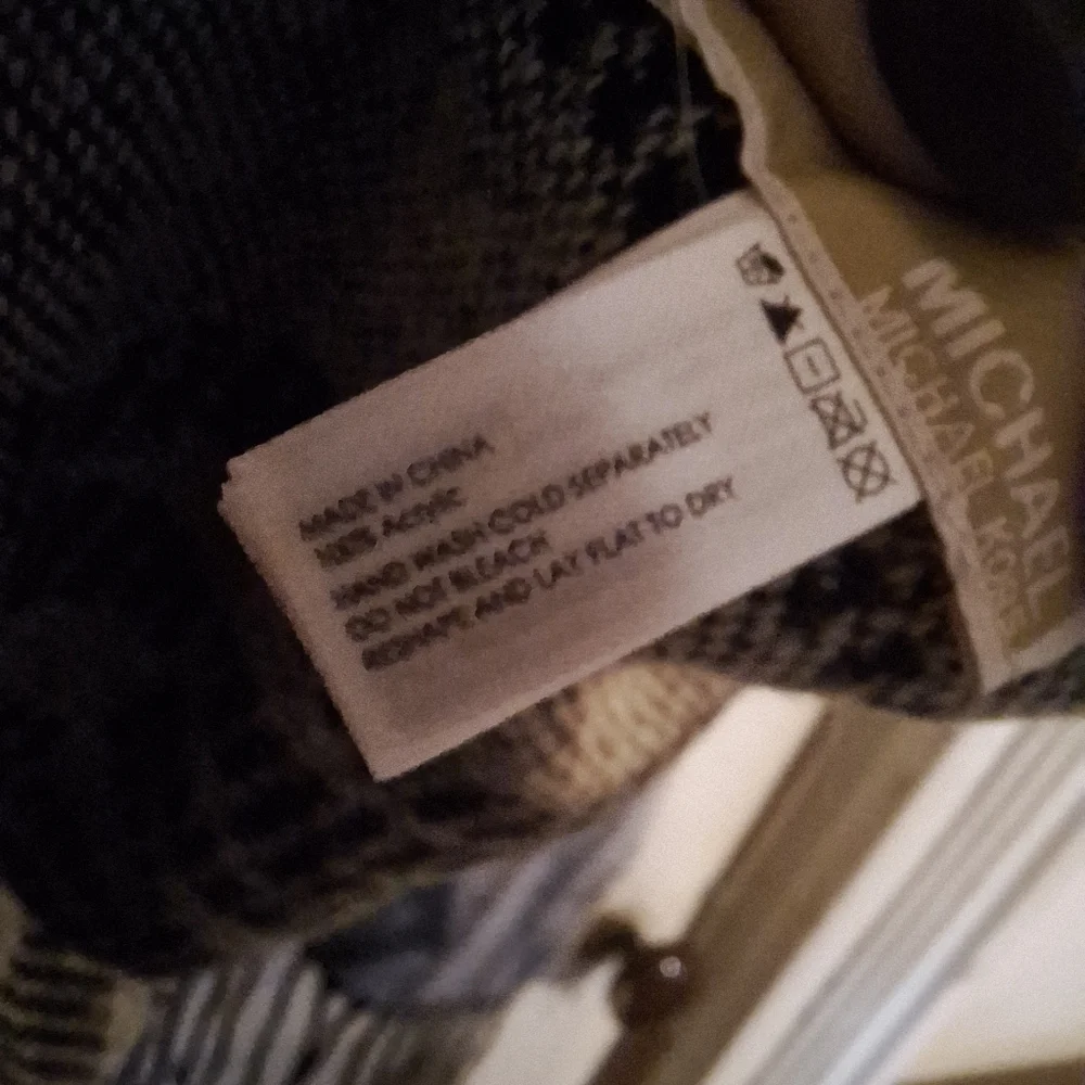Michael Kors Scarf Wrap MK Logo Monogram Black Gray Acrylic Fringe NWT 25 X 78